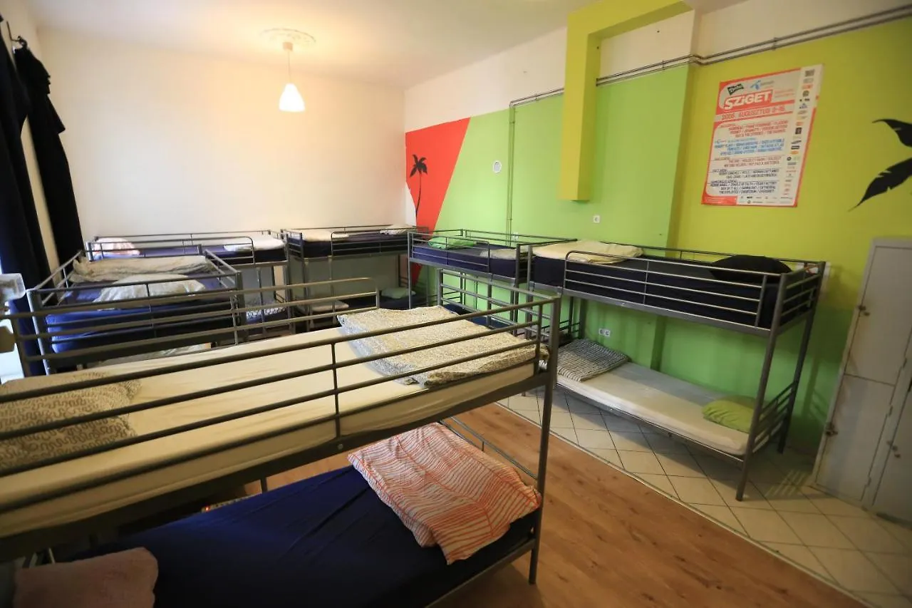Meander Hostel Budapest Hungary